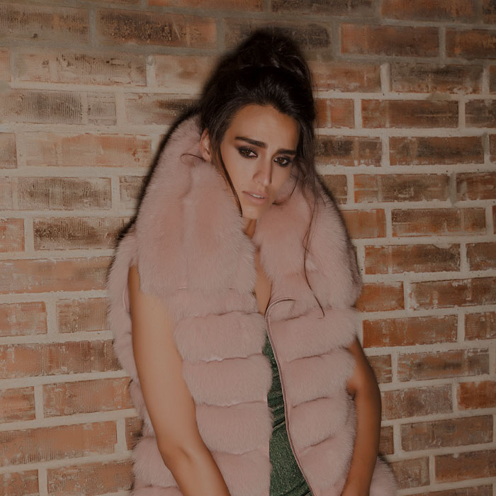 For-her-vests